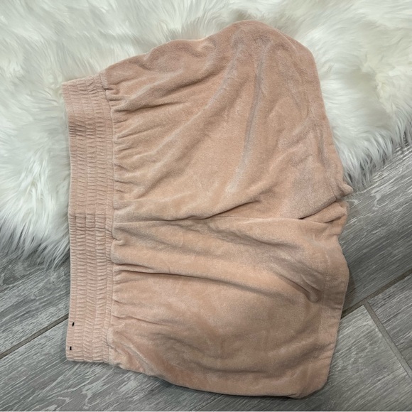 Nike Women's Peach Athletic Shorts - Picture 2 of 3